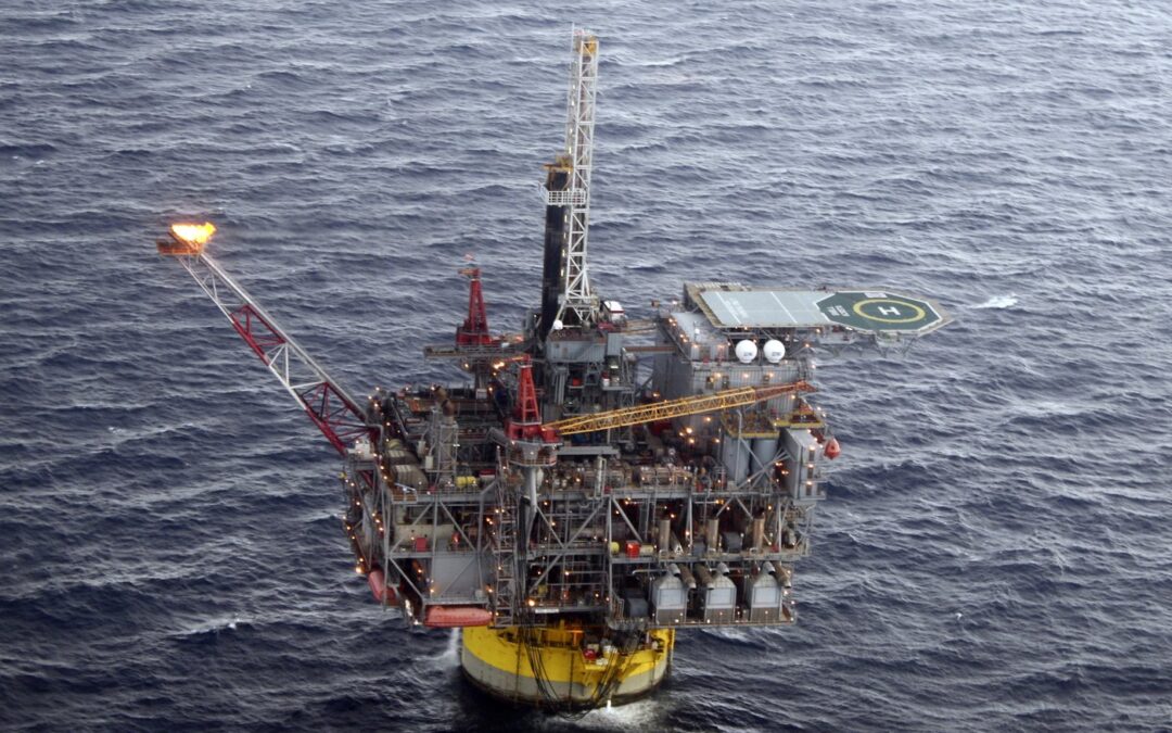 Shell profit doubles to record as war drives up energy costs