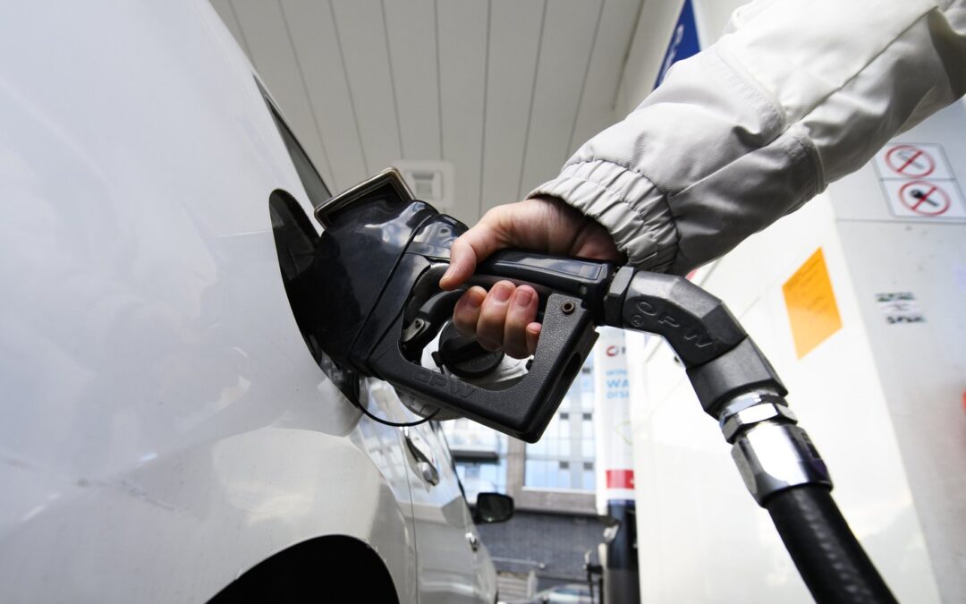 Liberals rebrand carbon-price rebates in bid to make policy more palatable