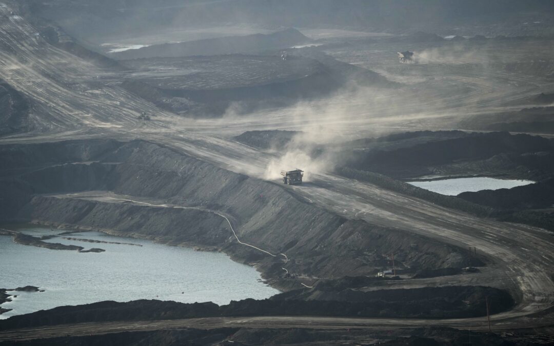 Worker dies at Suncor oilsands site after machinery sinks into muskeg