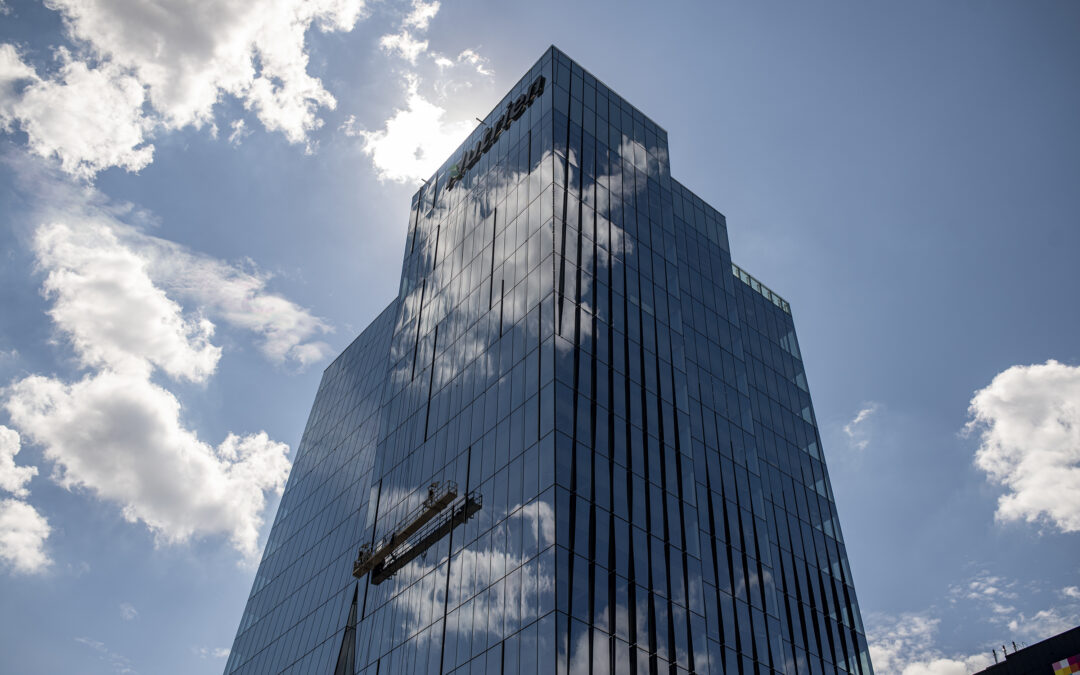 Trouble in ‘Team Canada’ as B.C.’s deputy premier raises spectre of pipeline lawsuit